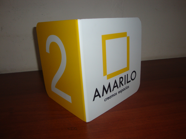 Se�alizaci�n en Acr�lico y Poliestireno